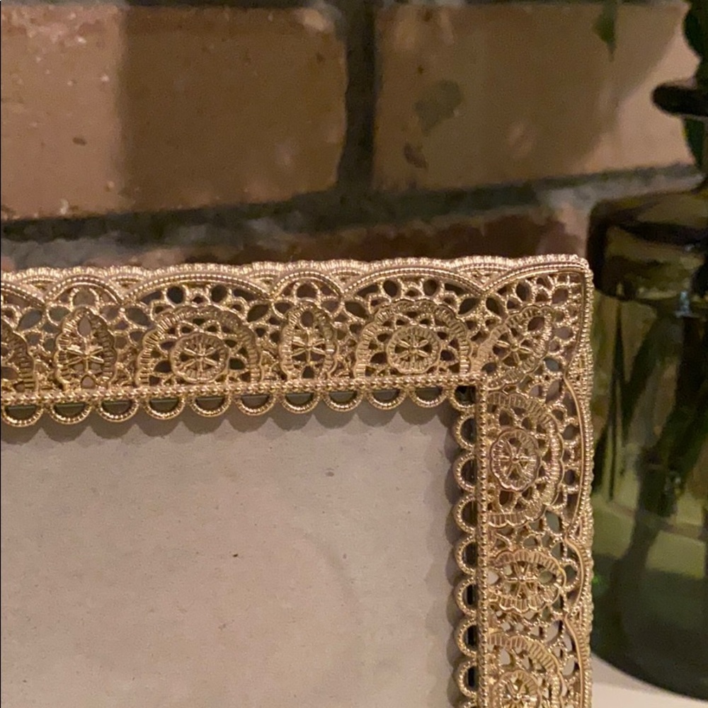 Beautiful Lacey Gold Frame - Picture 2 of 3